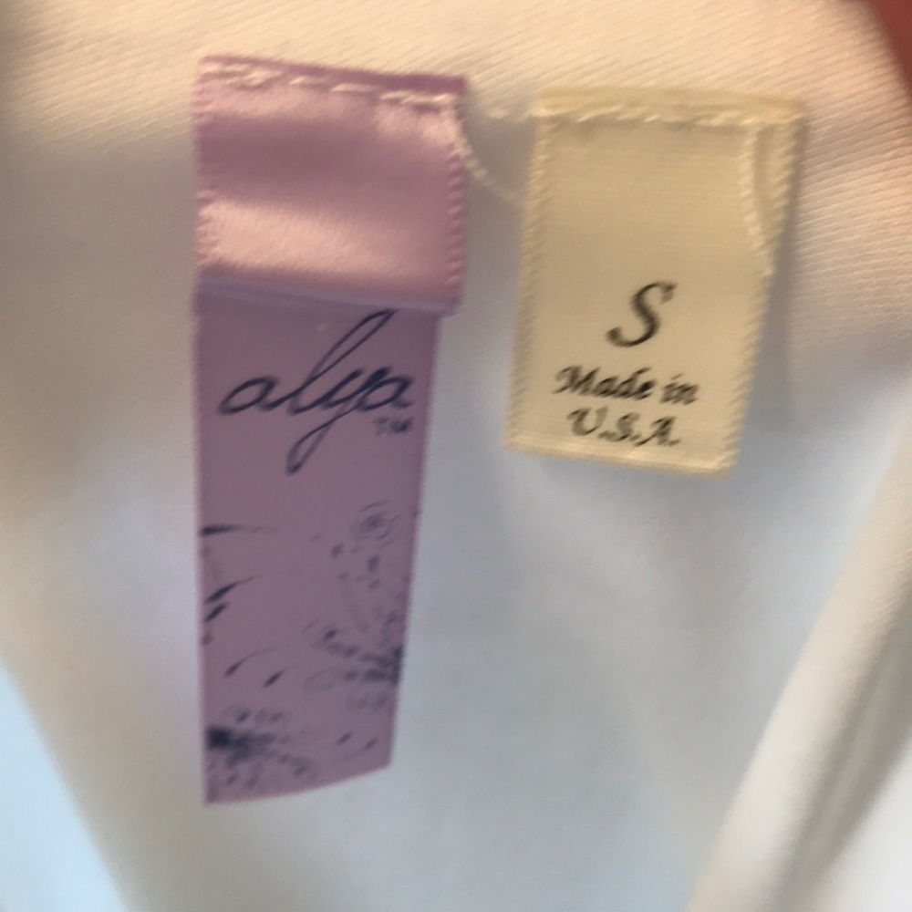 Perfect For Spring Break! - image 4